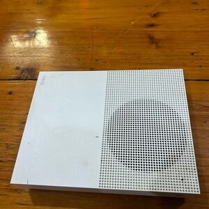 White Xbox Console + Controller